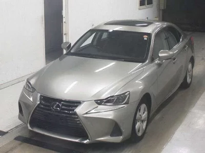 Lexus IS