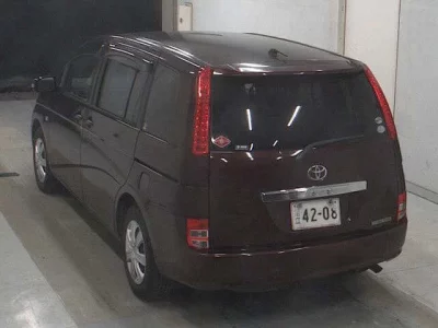 Toyota ISIS