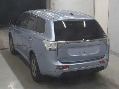 Mitsubishi OUTLANDER PHEV