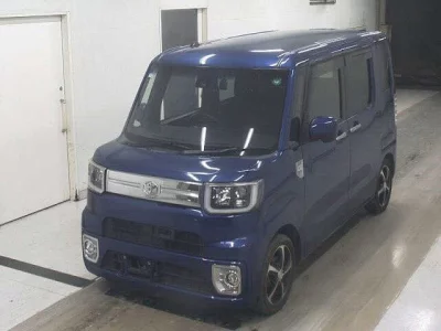 Toyota PIXIS MEGA