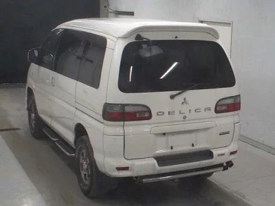 Mitsubishi DELICA