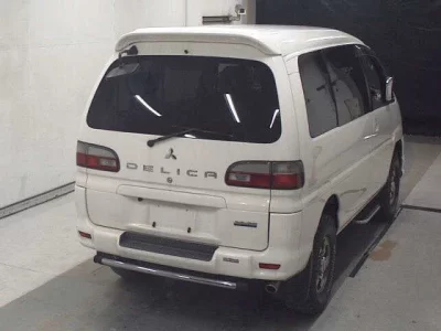 Mitsubishi DELICA
