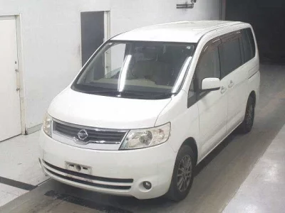 Nissan SERENA  с аукциона в Японии