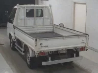 Nissan VANETTE TRUCK лот № 5821 оценка R  с аукциона в Японии 1