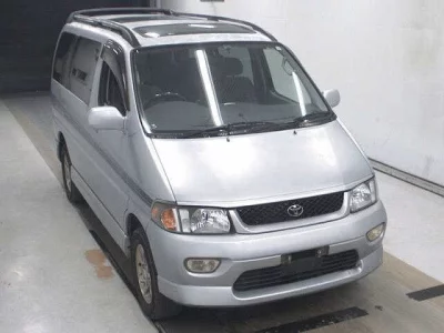 Toyota HIACE REGIUS  с аукциона в Японии
