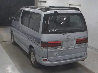 Toyota HIACE REGIUS  с аукциона в Японии