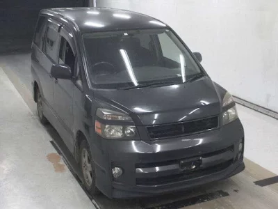 Toyota VOXY  с аукциона в Японии