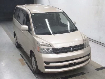 Toyota VOXY  с аукциона в Японии