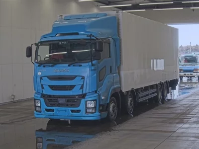 Isuzu GIGA