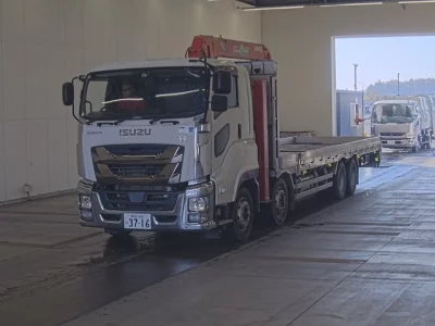 Isuzu GIGA