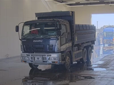 Isuzu GIGA