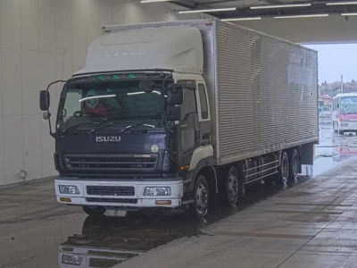 Isuzu GIGA