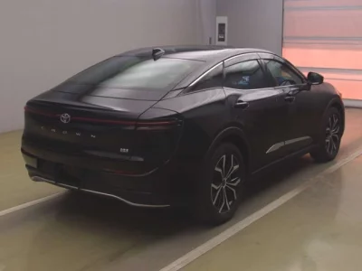 Toyota CROWN CROSSOVER