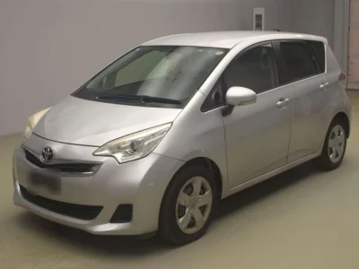 Toyota RACTIS  с аукциона в Японии