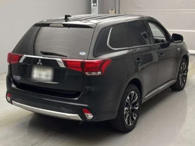 Mitsubishi OUTLANDER PHEV