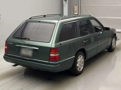 Mercedes-Benz E CLASS WAGON