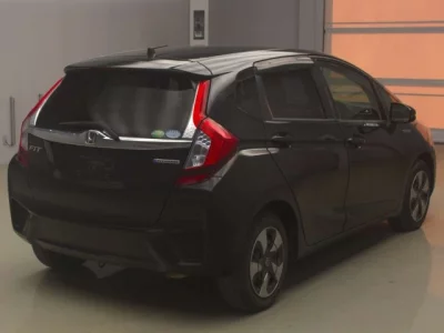 Honda FIT  с аукциона в Японии