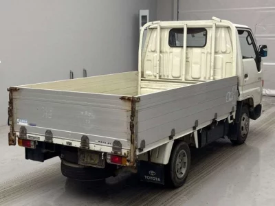 Toyota DYNA  с аукциона в Японии