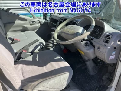 Toyota DYNA  с аукциона в Японии