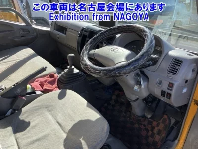 Toyota DYNA  с аукциона в Японии