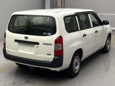 Toyota SUCCEED