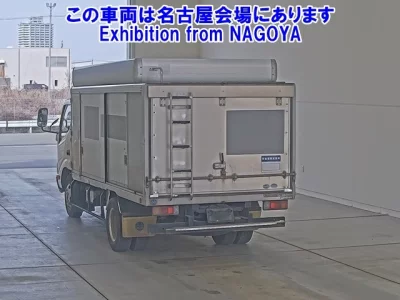 Toyota DYNA  с аукциона в Японии