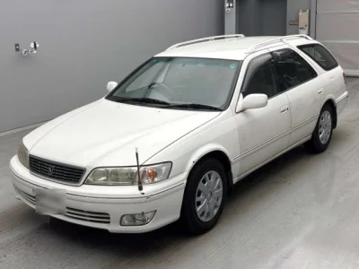 Toyota MARK2 QUALIS