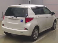 Toyota RACTIS лот № 74056 оценка 3  с аукциона в Японии 1