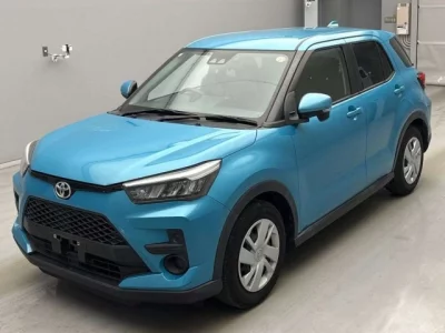 Toyota RAIZE  с аукциона в Японии