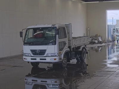 Nissan TRUCK  с аукциона в Японии