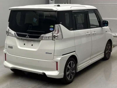 Mitsubishi DELICA D2