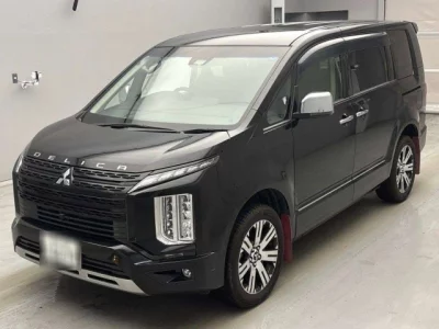 Mitsubishi DELICA D5