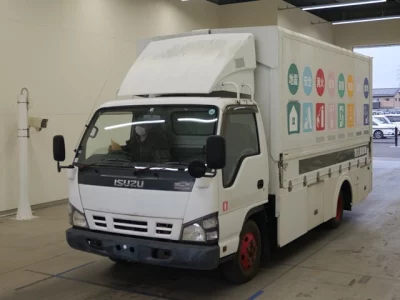 Isuzu ELF