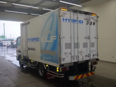 Isuzu ELF