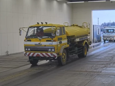 Isuzu TRUCK