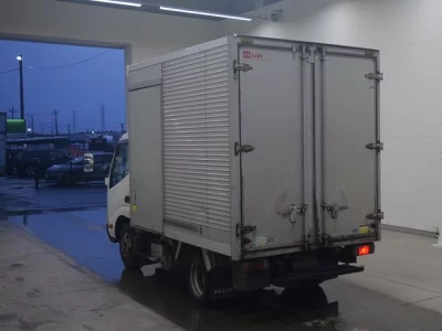 Hino DUTRO  с аукциона в Японии