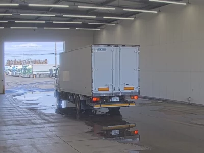 Mitsubishi FUSO FIGHTER