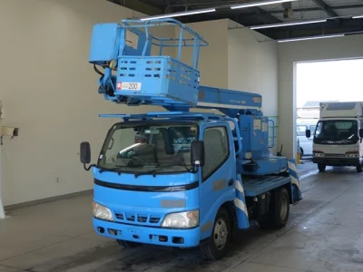 Toyota DYNA  с аукциона в Японии