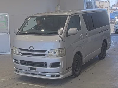 Toyota HiAce Van