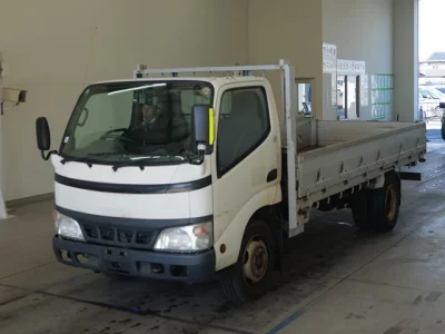 Toyota DYNA  с аукциона в Японии
