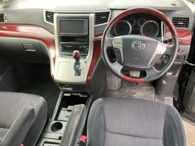Toyota VELLFIRE  с аукциона в Японии