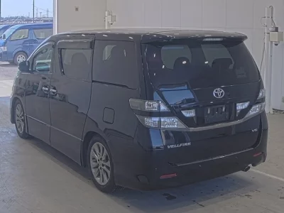 Toyota VELLFIRE  с аукциона в Японии