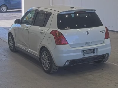 Suzuki SWIFT  с аукциона в Японии