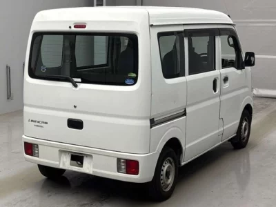 Mitsubishi MINICAB VAN