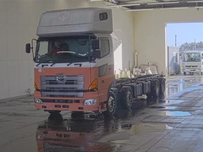 Hino TRUCK