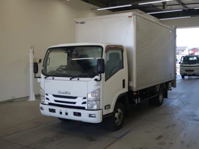 Isuzu ELF