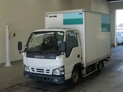 Isuzu ELF