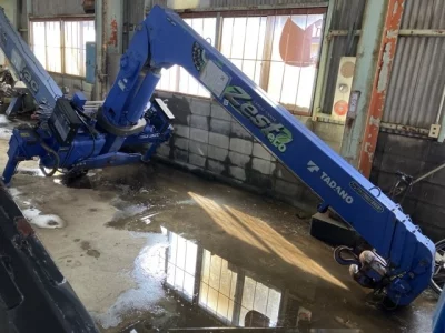 TADANO CRANE