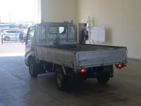 Toyota DYNA лот № 1516 оценка R  с аукциона в Японии 1