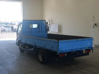 Toyota DYNA  с аукциона в Японии